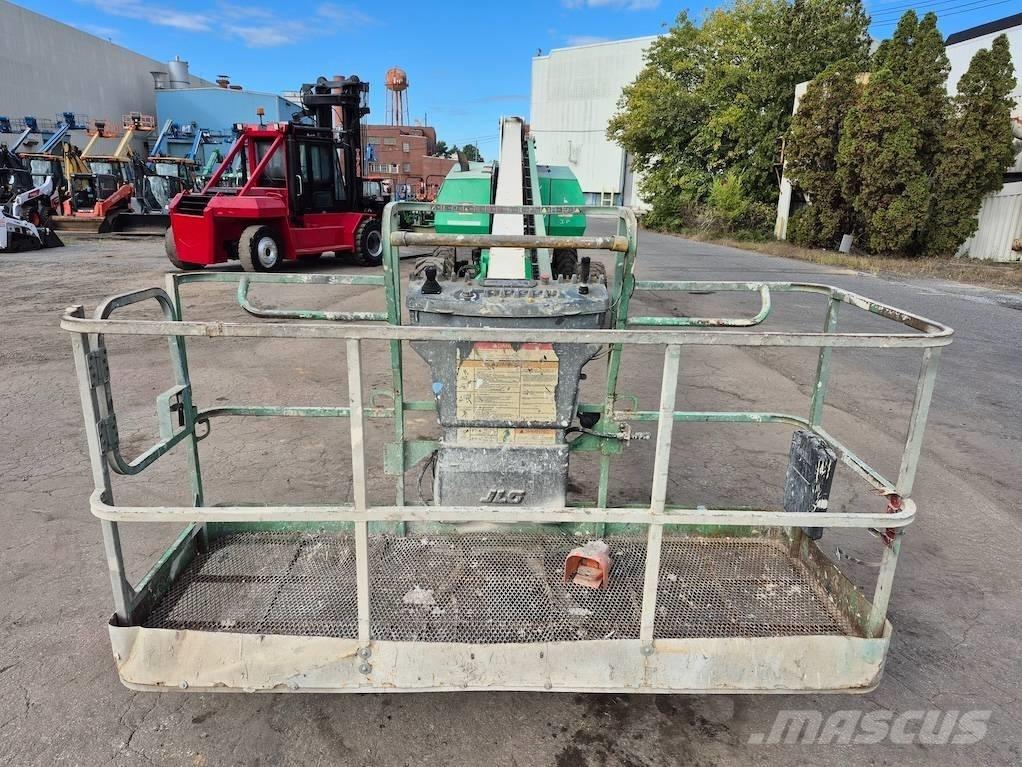 JLG 800 S Piattaforme a braccio telescopico