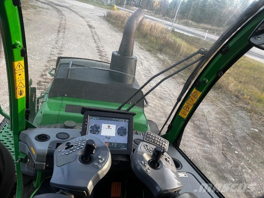 John Deere 1510G Forwarder