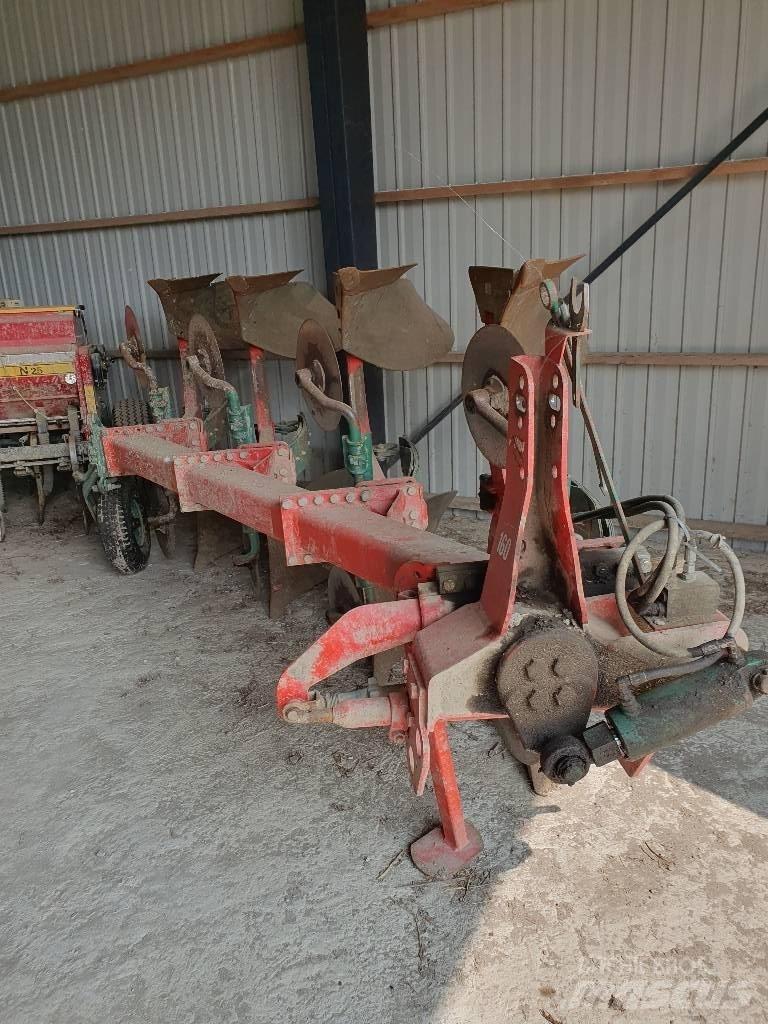 Kverneland E160 Aratri reversibili