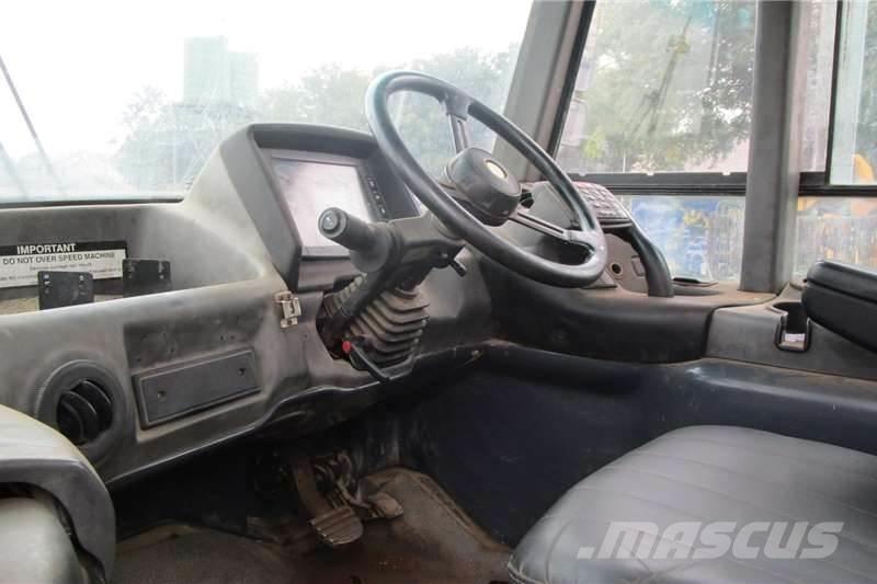 Bell B30D 22000L Camion altro