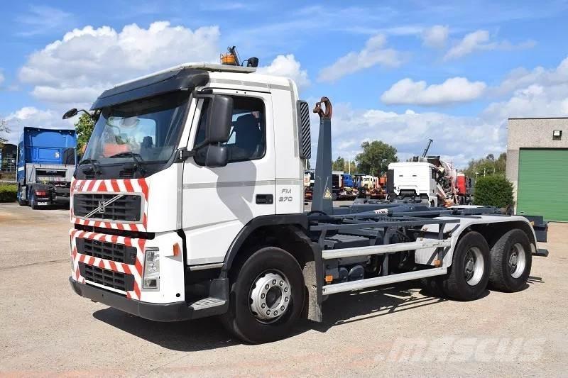 Volvo FM 370 Camion con gancio di sollevamento
