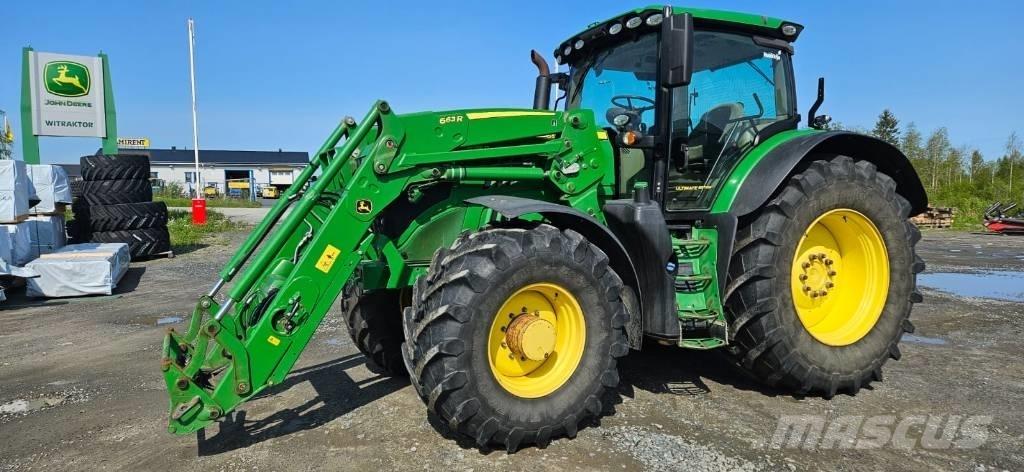 John Deere 6215R Trattori