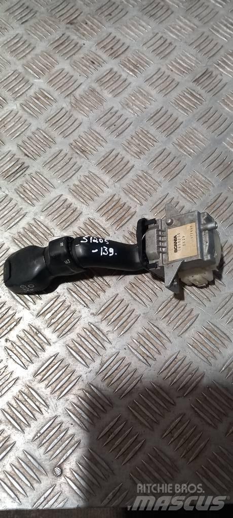 Scania R 440,    1858200 Cabine e interni