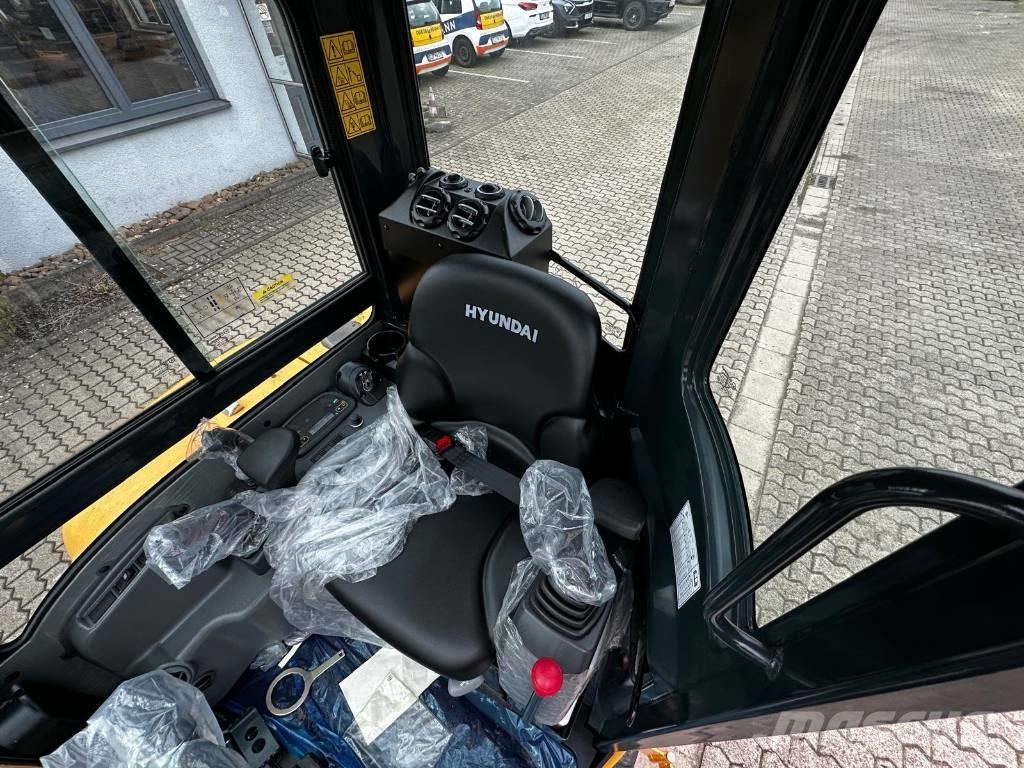 Hyundai R35Z 9A Miniescavatori