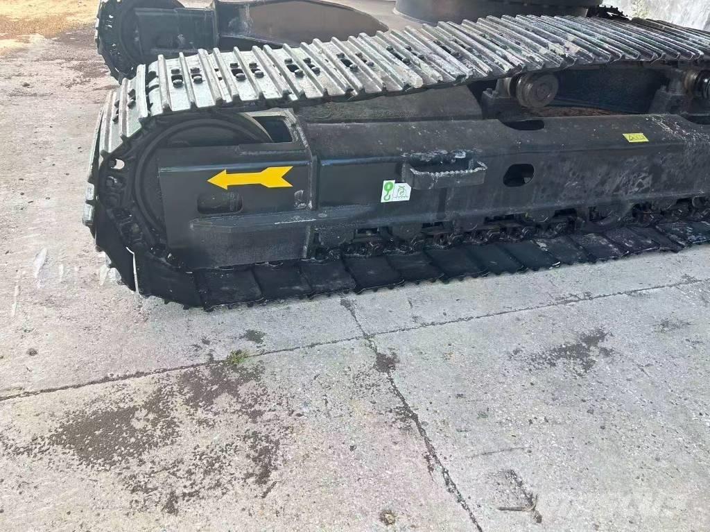 Doosan 225 Escavatori cingolati
