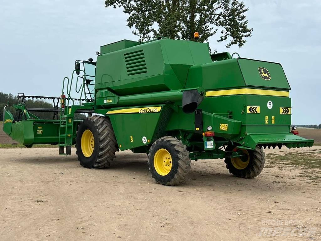 John Deere 1570 Mietitrebbiatrici