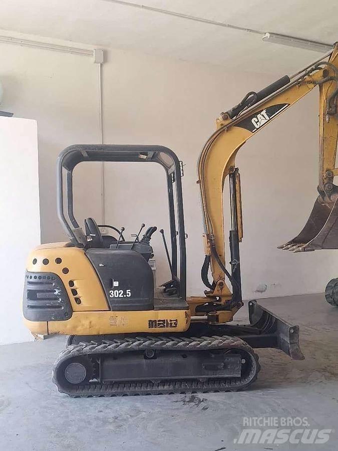 CAT 302.5 Miniescavatori
