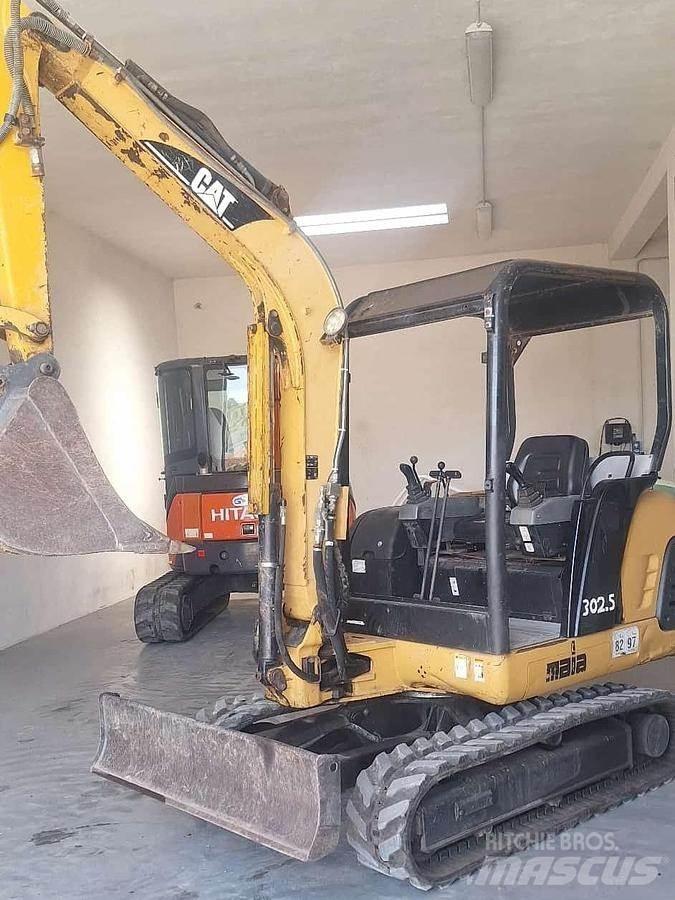CAT 302.5 Miniescavatori