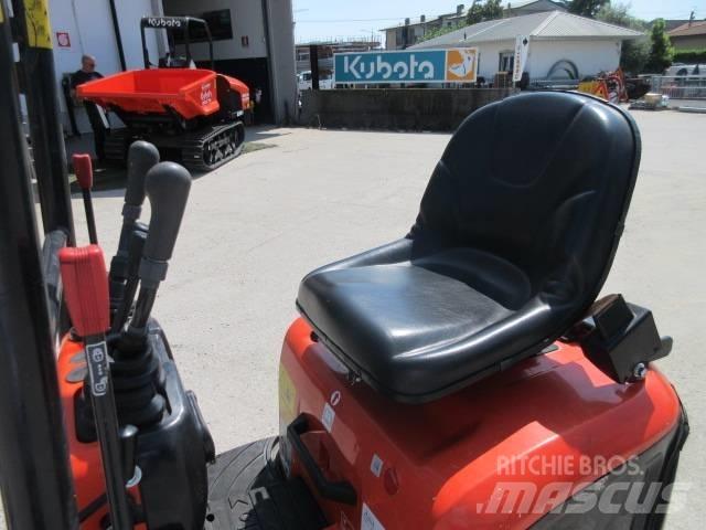 Kubota K008-5 Miniescavatori