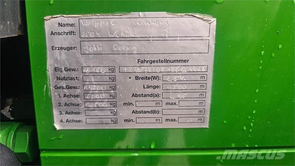 John Deere 7230R Trattori