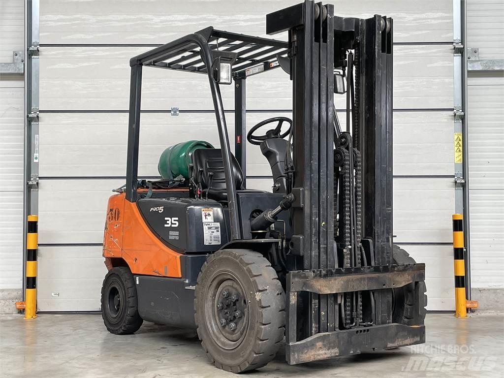 Doosan G35C-5 Carrelli elevatori GPL