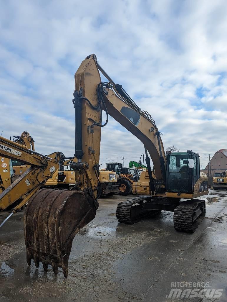 CAT 323 D Escavatori cingolati
