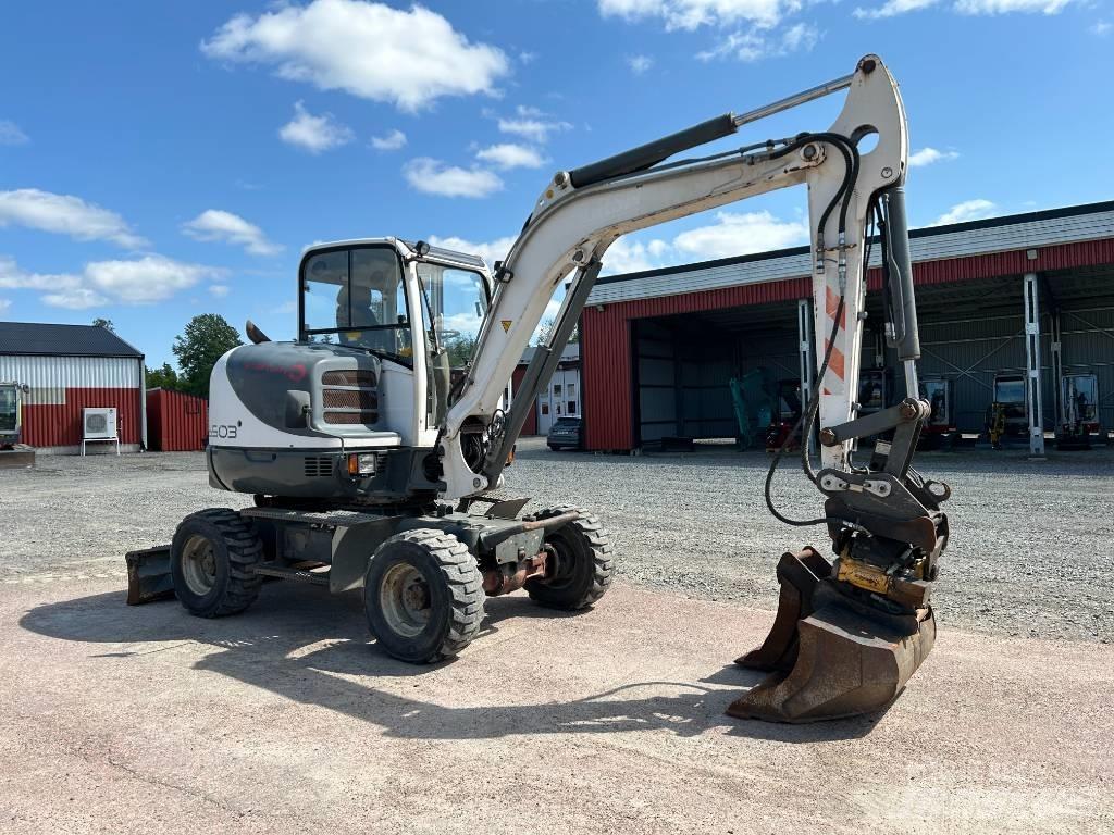 Wacker Neuson 6503 Escavatori gommati