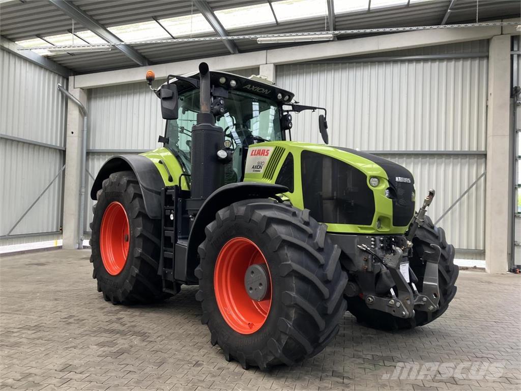 CLAAS Axion 930 Trattori