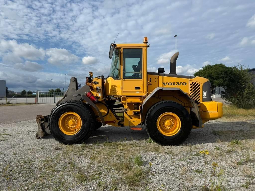 Volvo L 90 E Pale gommate
