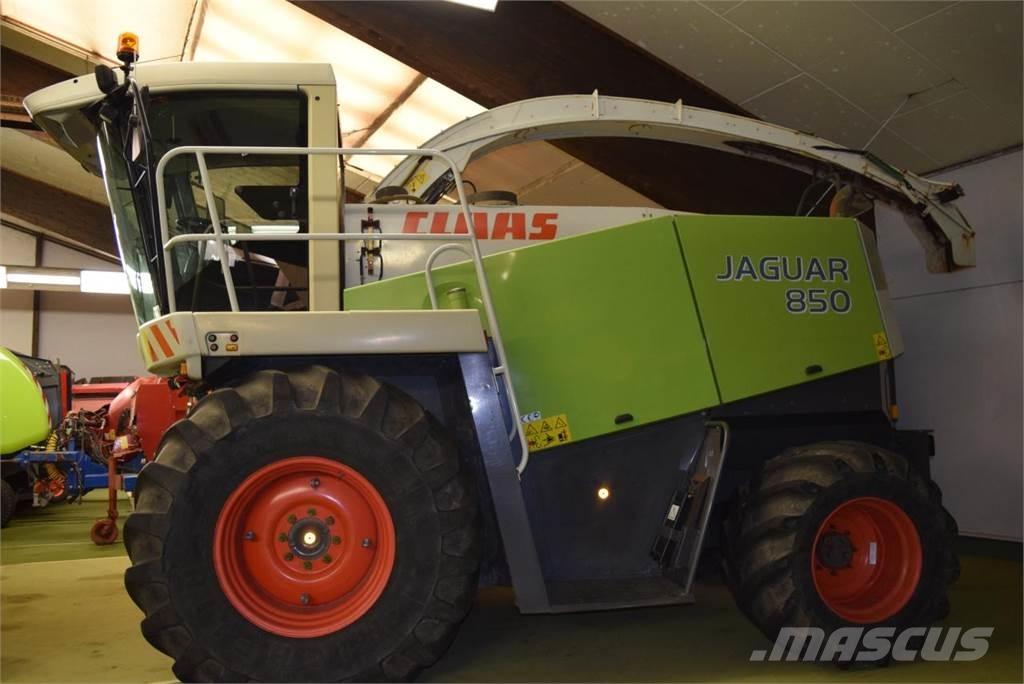 CLAAS Jaguar 850 Trince semoventi