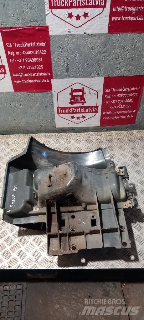 Scania 94 D.   1543634 Cabine e interni