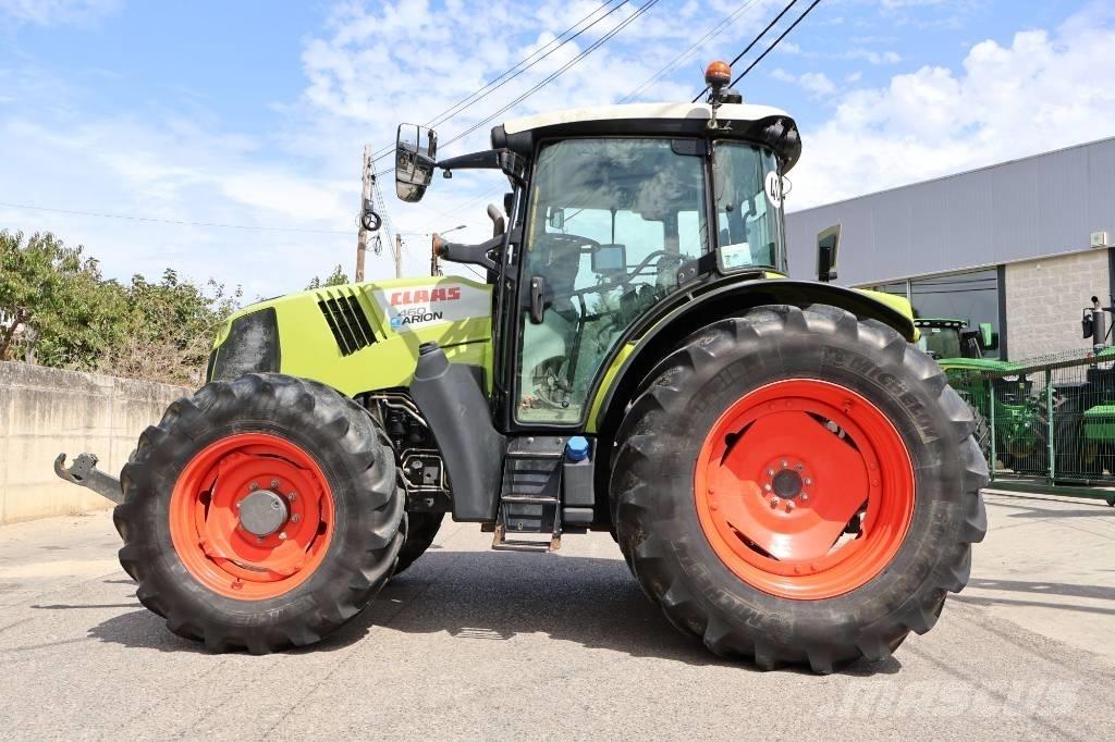 CLAAS Arion 460 Trattori