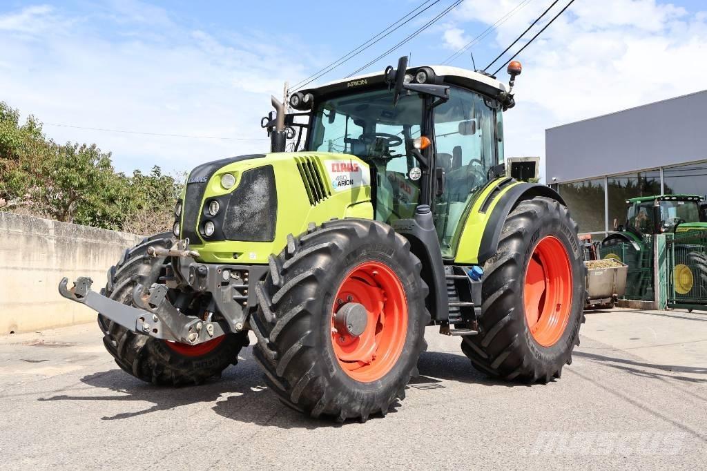 CLAAS Arion 460 Trattori