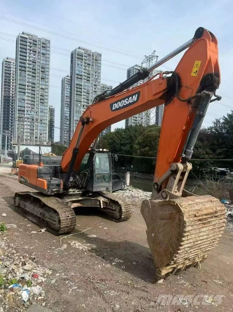 Doosan DX420LC Escavatori cingolati
