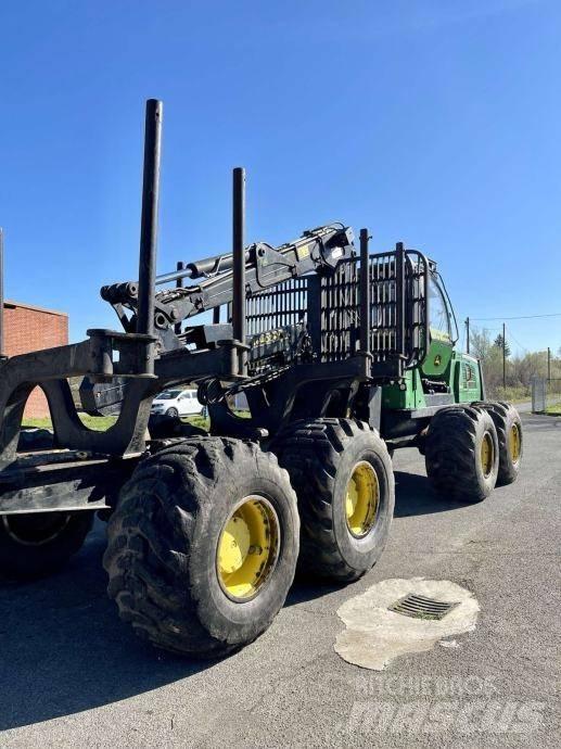 John Deere 1910 E Forwarder