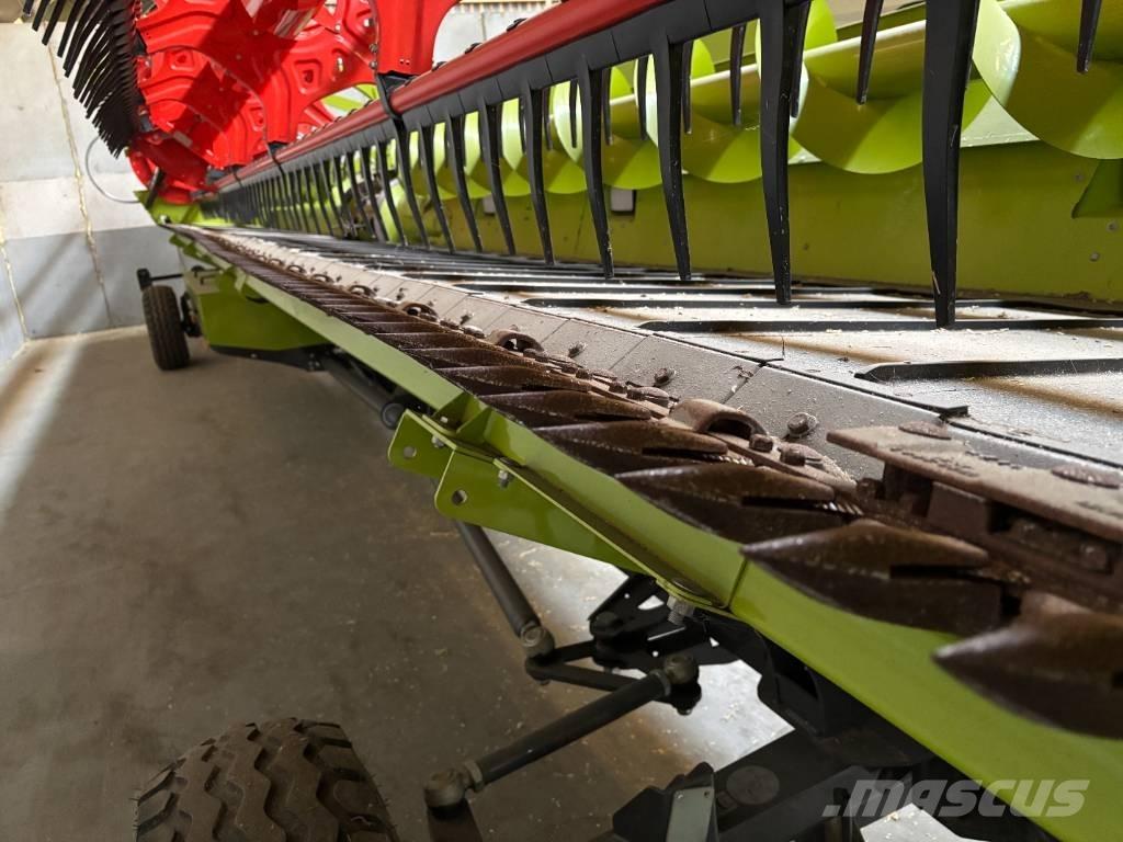 CLAAS LEXION 8800 TT Mietitrebbiatrici