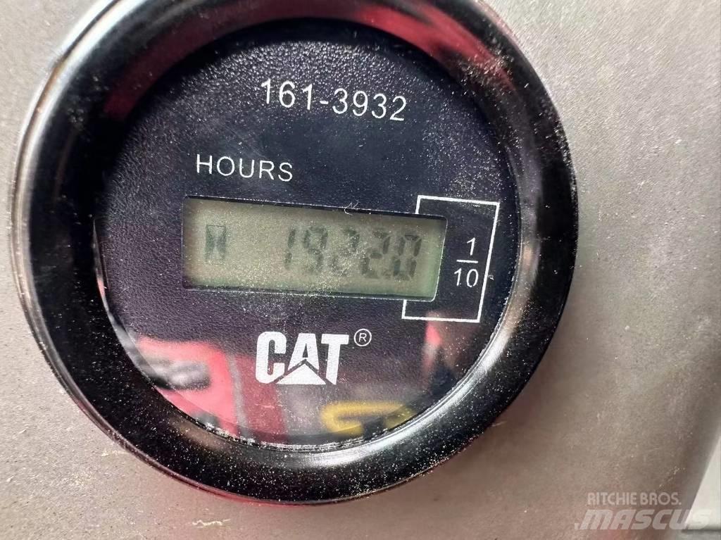 CAT 320 D Escavatori cingolati