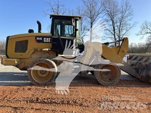 CAT 924K Pale gommate