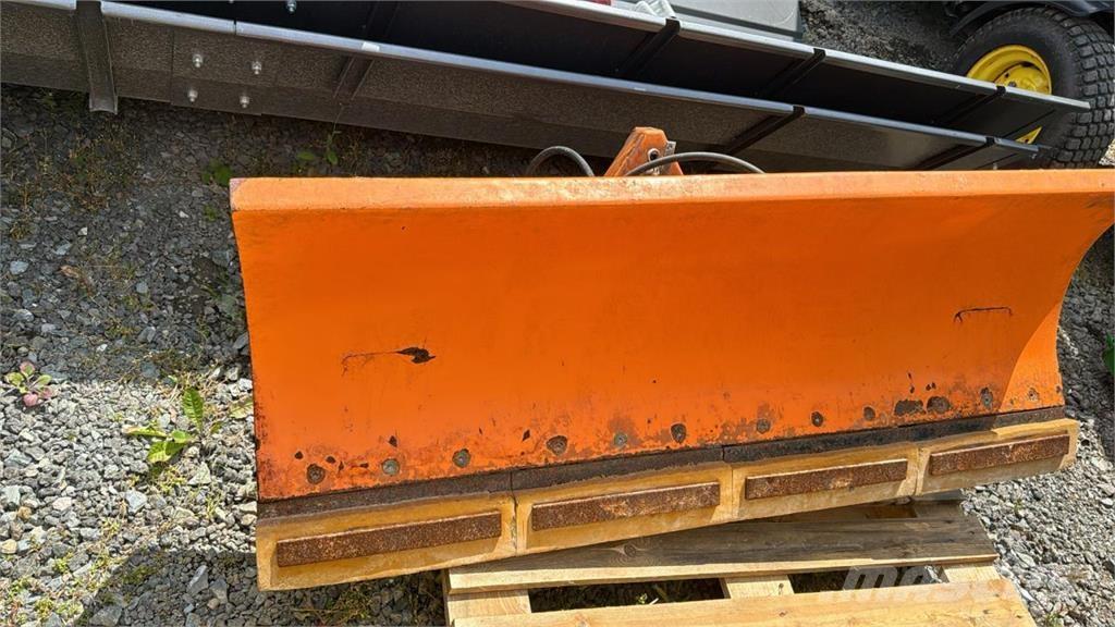 John Deere 3720 Trattori compatti