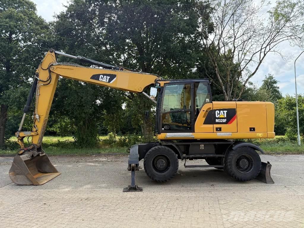 CAT M320F Escavatori gommati