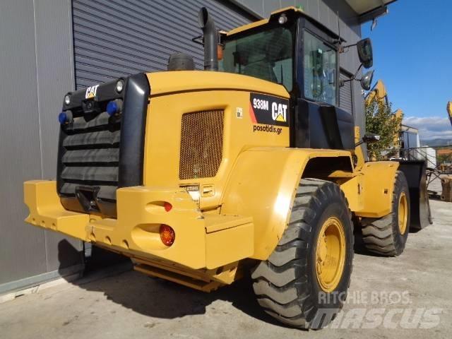 CAT 938M Pale gommate