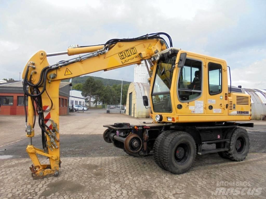 Liebherr A 900 C ZW Escavatori gommati