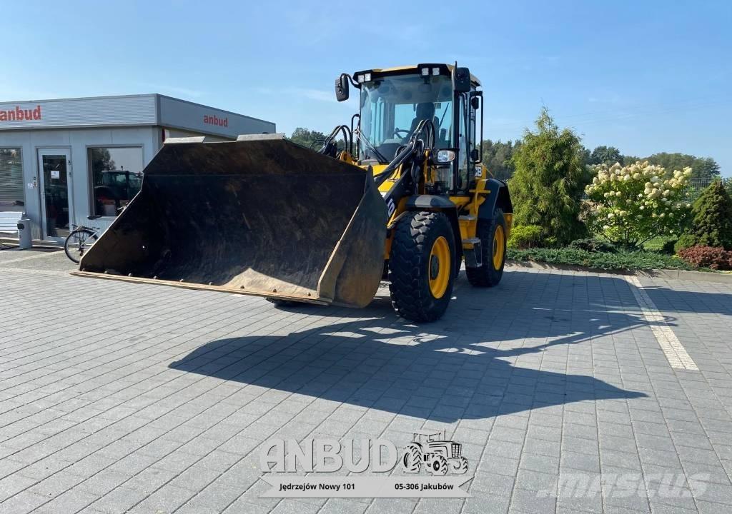 JCB 411 HT Pale gommate