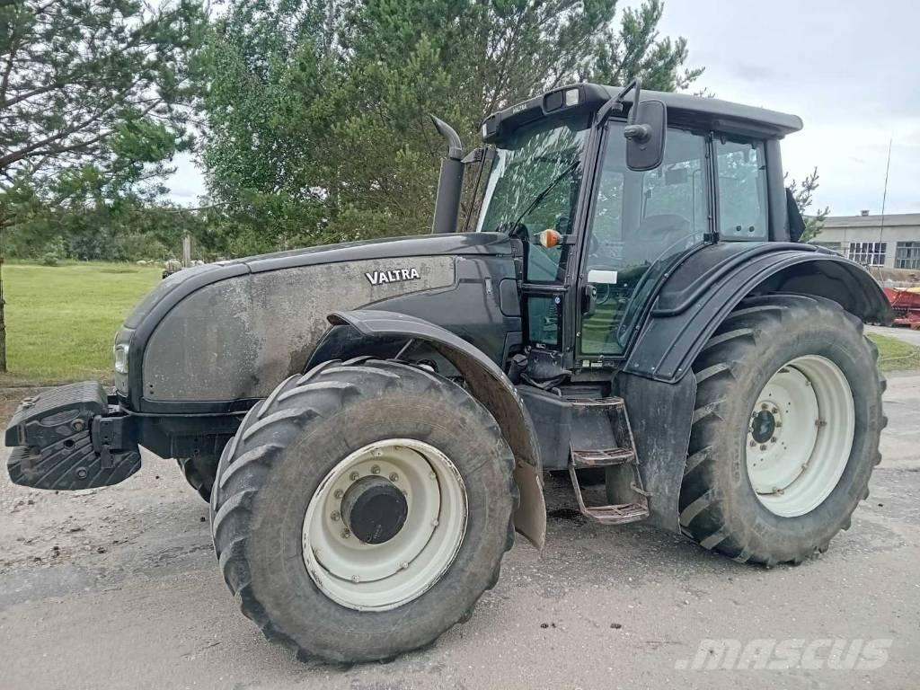 Valtra T 171 Trattori