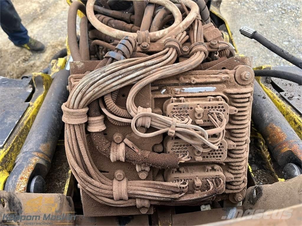 John Deere H415 Decespugliatrici e trinciatrici idrauliche
