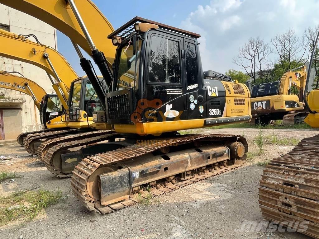 CAT 326 D2 Escavatori cingolati