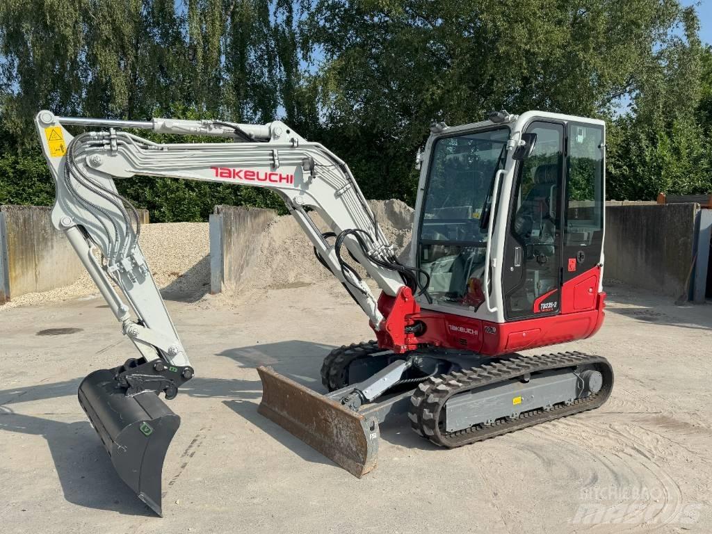 Takeuchi TB 235-2 Miniescavatori