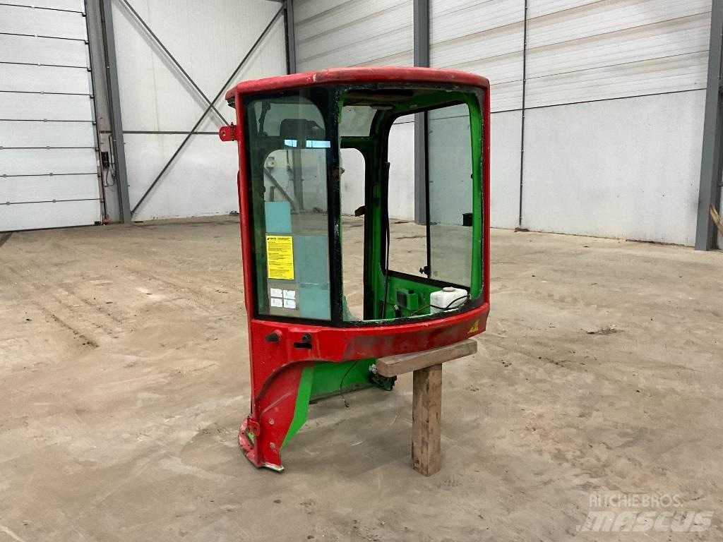 Yanmar Vio 20 / vio 25 Cabine e interni