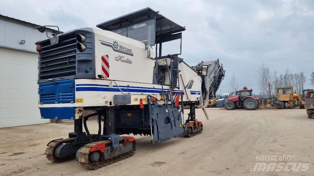 Wirtgen W210 Fresa a freddo per asfalto