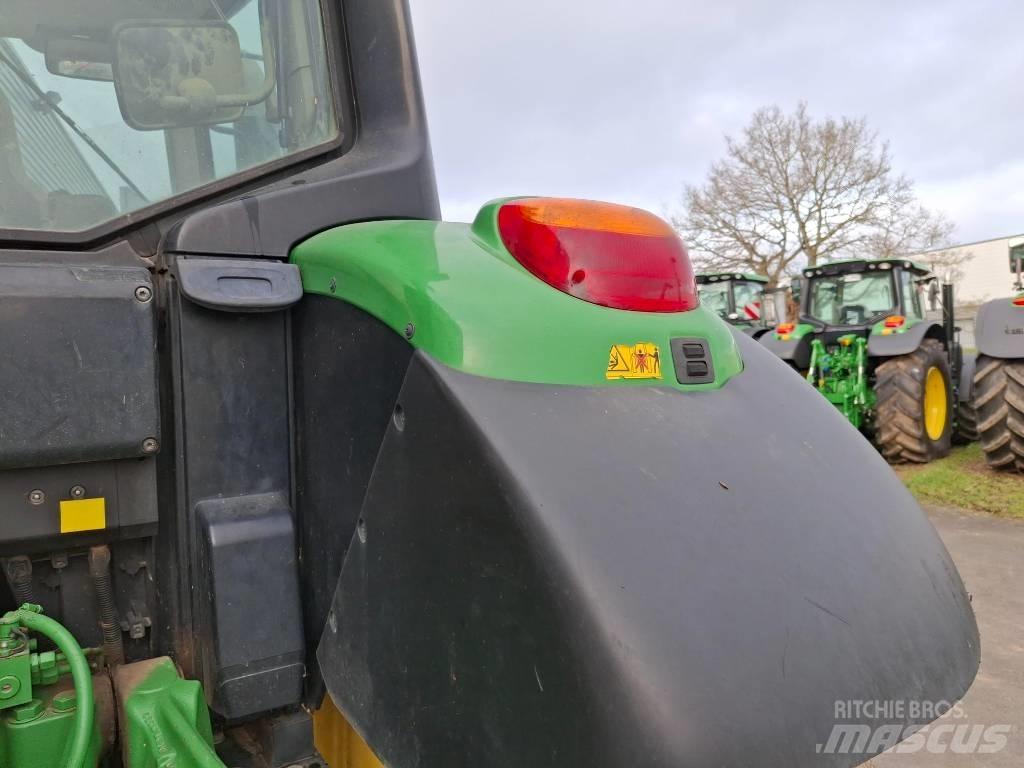 John Deere 6110M Trattori