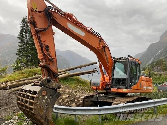 Doosan DX 225 LC-3 Escavatori cingolati