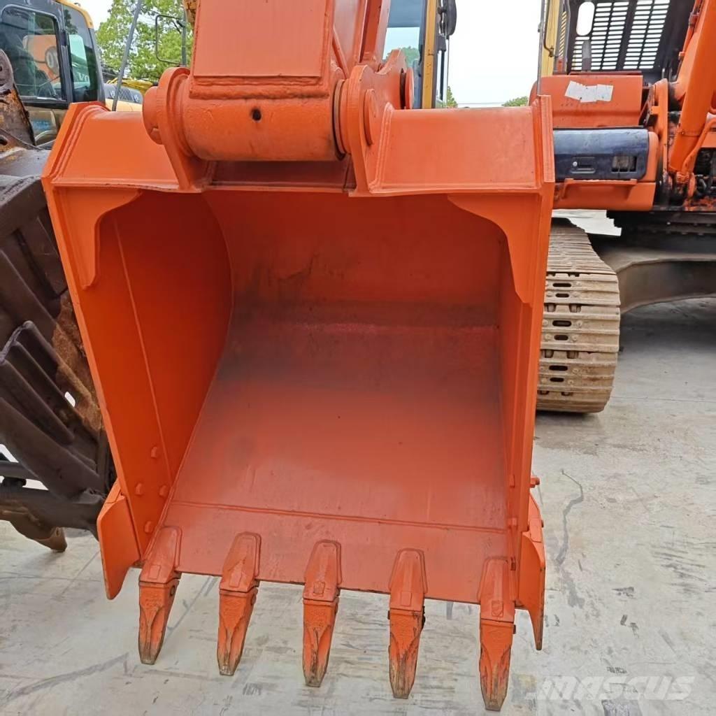 Hitachi ZX 210 Escavatori cingolati