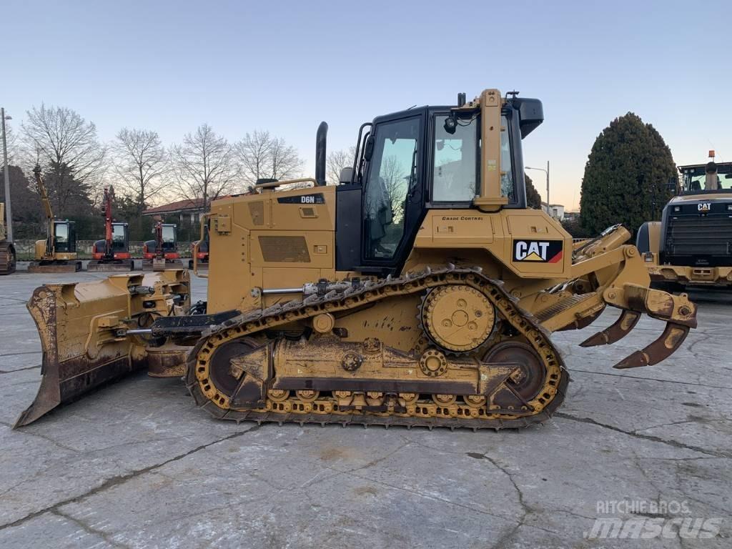 CAT D 6 N XL Dozer cingolati