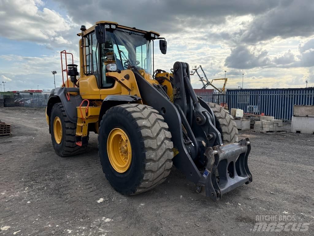 Volvo L 110 H Pale gommate