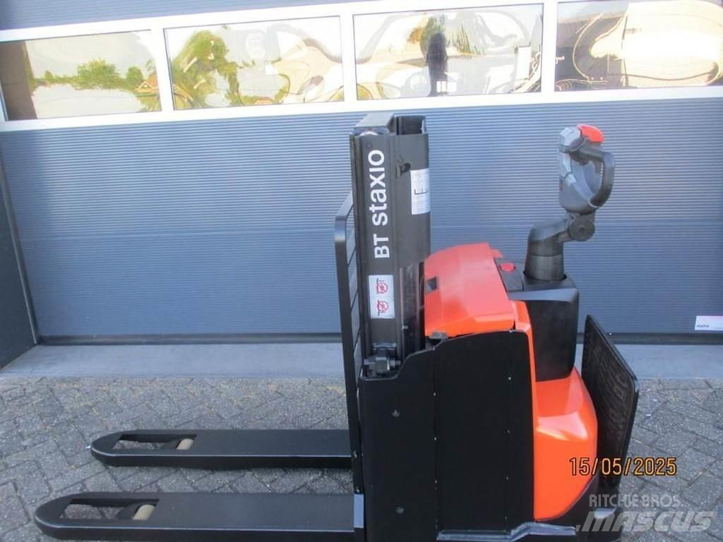 BT SWE 200D Transpallet uomo a terra