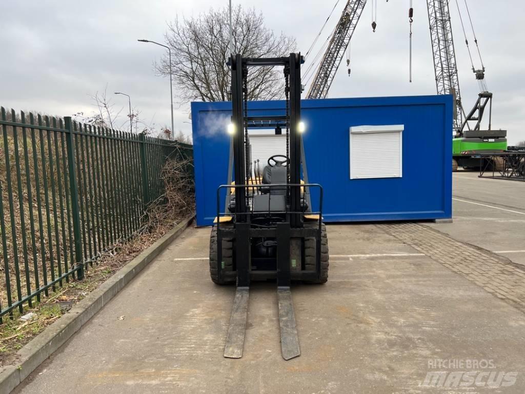 CAT GP 40 K L Carrelli elevatori GPL