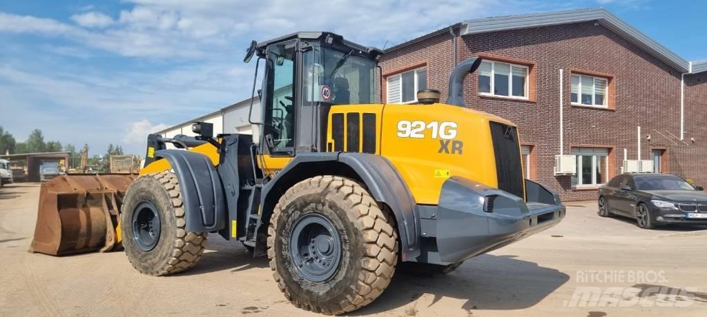 CASE 921 G XR Pale gommate