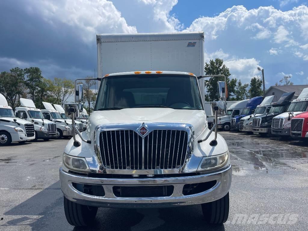 International 4300 Camion cassonati