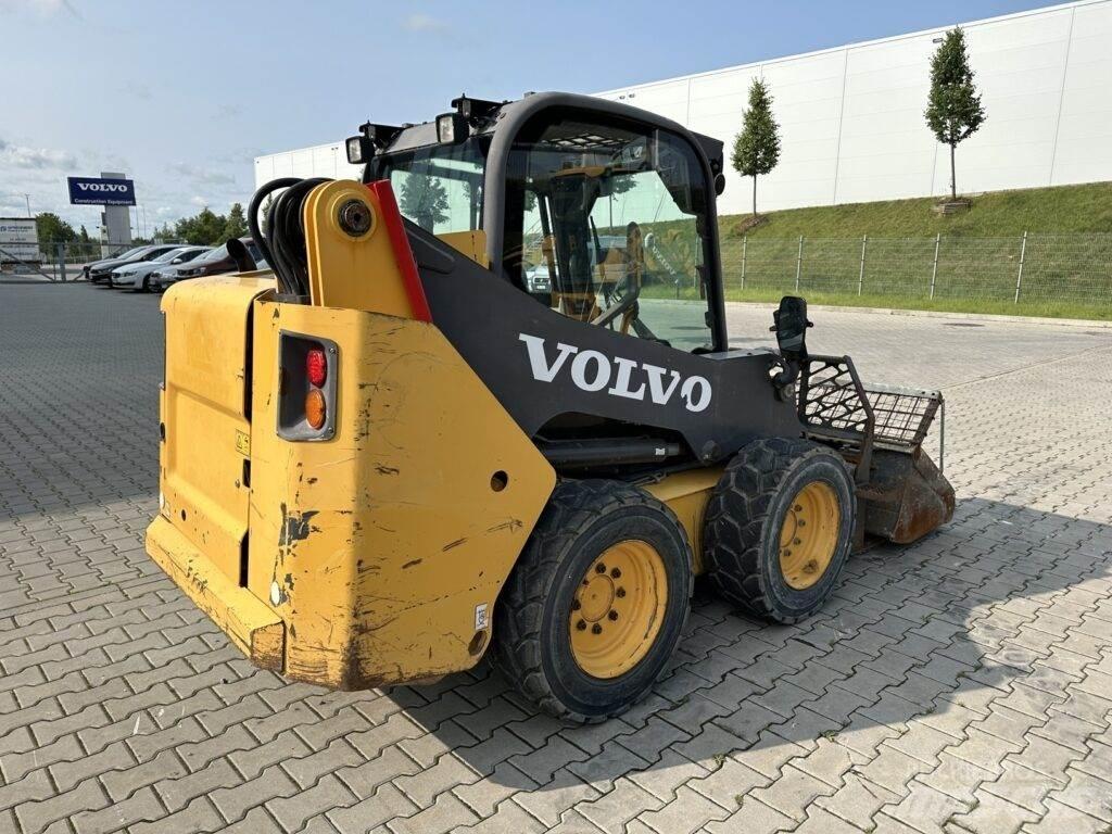 Volvo MC70C Mini Pale Gommate