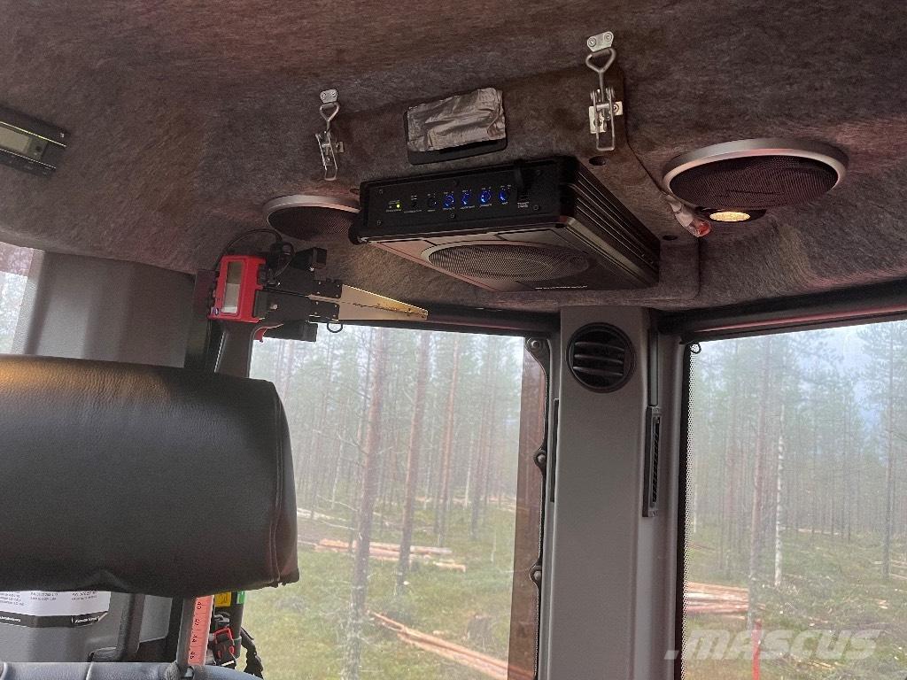 Komatsu 931 Abbattitrici, Disboscatrici